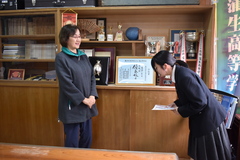 DSC_0094奨学金をいただく